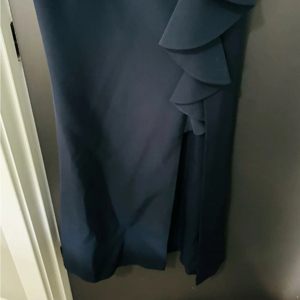 Eliza J Ruffle Front Gown - Picture 7 of 11